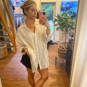 American eagle oversized linen button up oatmeal colored top size medium